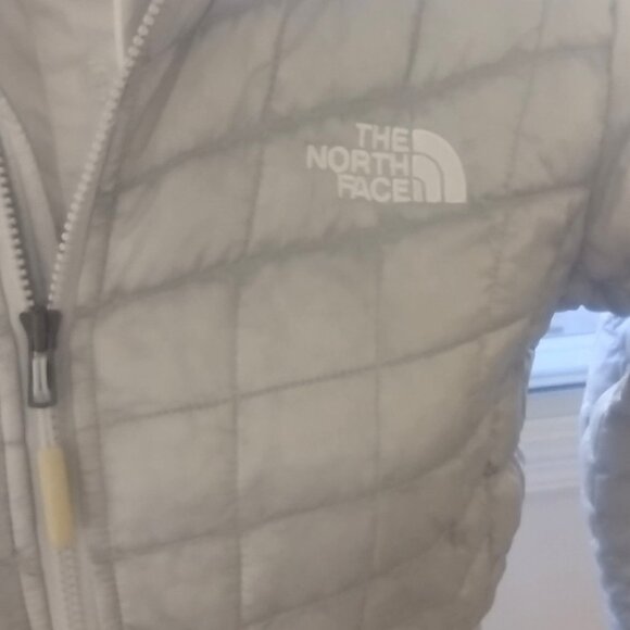 North Face Gray Slim-Fit ThermoBall Jacket Small - Picture 4 of 7